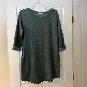 NWOT. Long green fleece tunic with pockets - M
